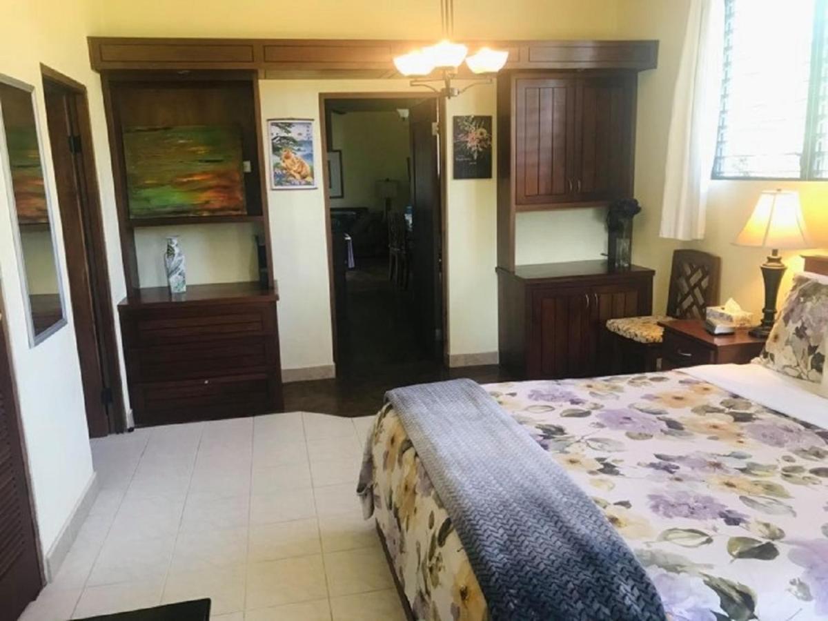 Royale Manor Villa Corozal Exteriör bild