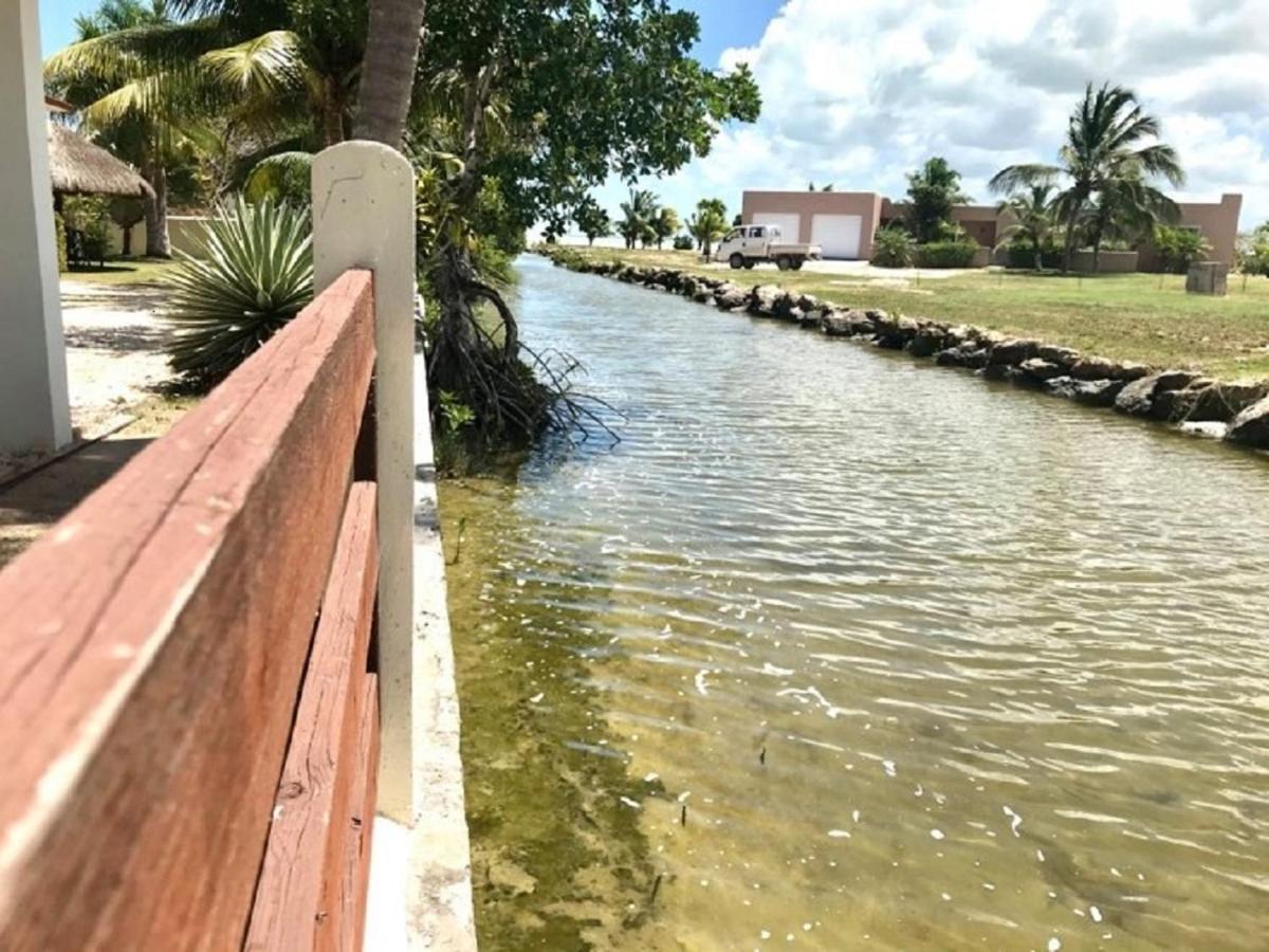 Royale Manor Villa Corozal Exteriör bild