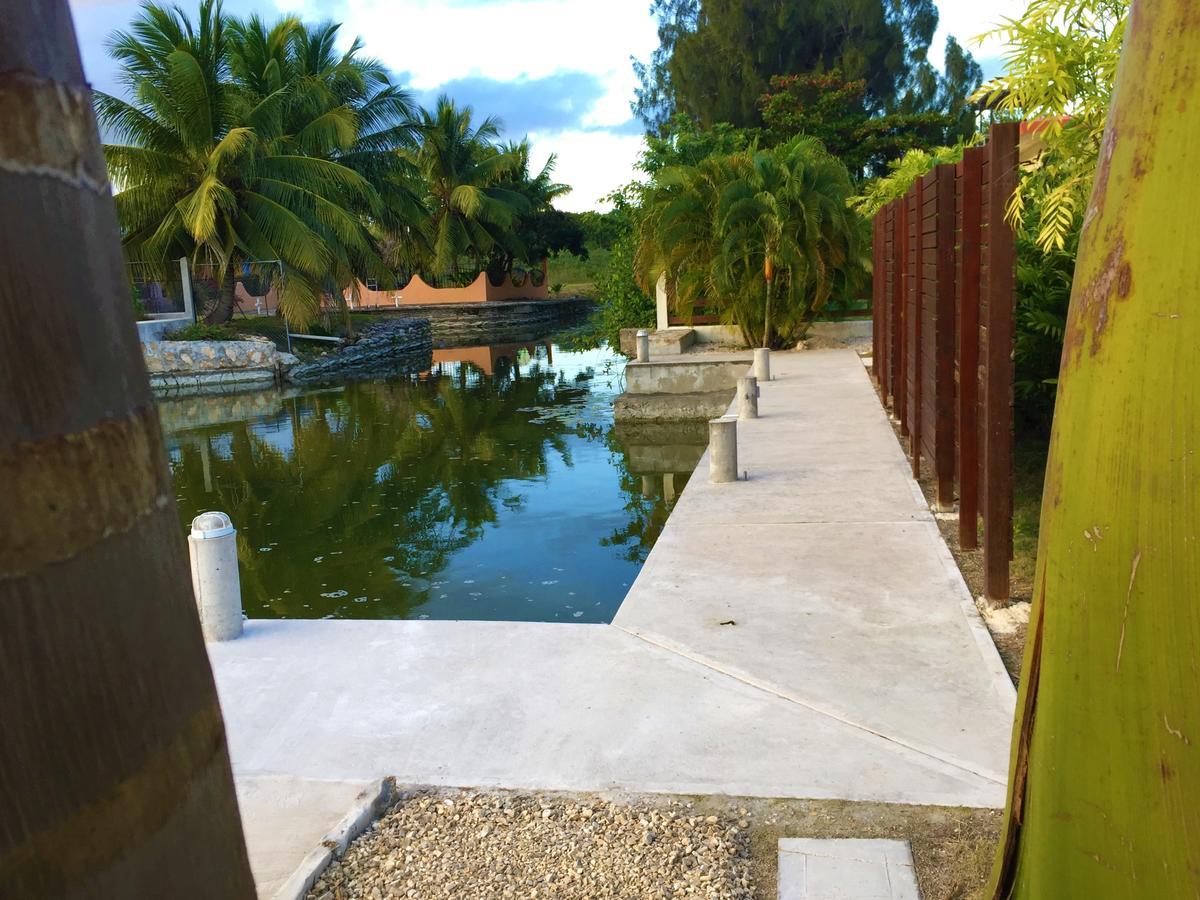 Royale Manor Villa Corozal Exteriör bild